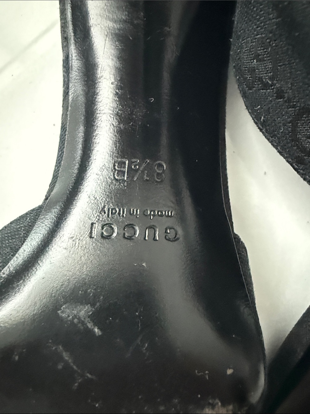 Gucci Black Leather Open-Toe Mules with Gold Horsebit - Picture 6 of 11